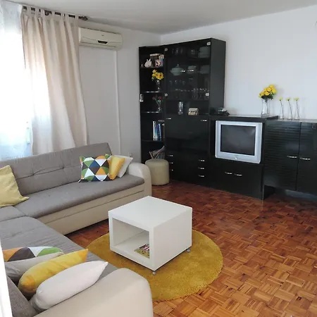 Διαμέρισμα Apartments Mikulic