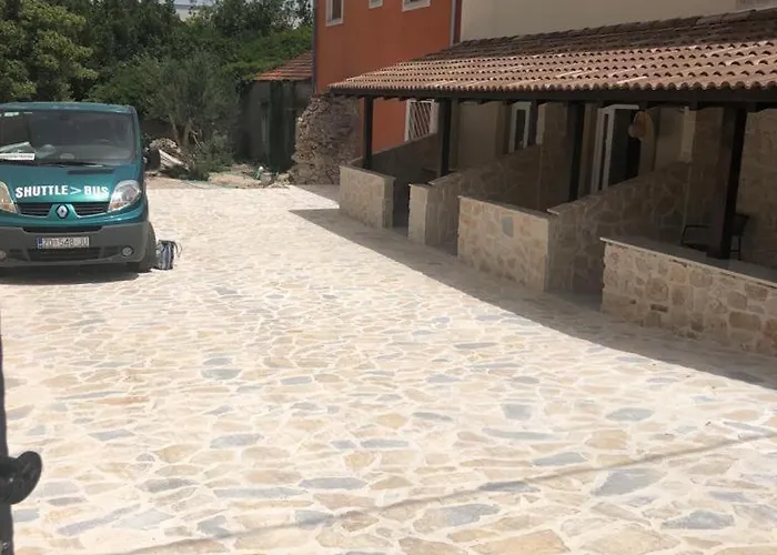 Apartment Apartments Mikulic Zadar