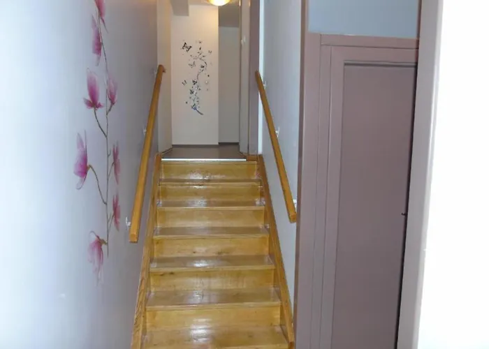 Apartments Mikulic *