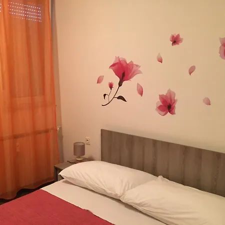 Apartments Mikulic