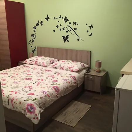 Apartment Apartments Mikulic *