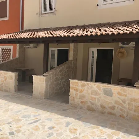 Mikulic Appartement Zadar