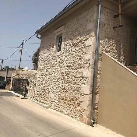 Mikulic * זאדאר