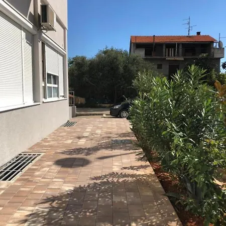 Apartments Mikulic