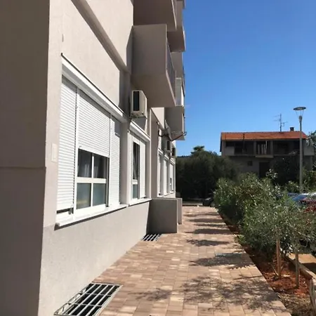 Apartments Mikulic