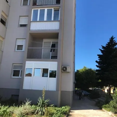 Apartments Mikulic Apartment