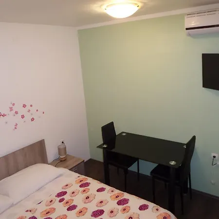 Apartment Apartments Mikulic *